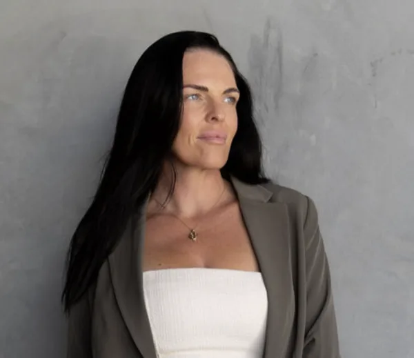 Laura — Holistic Psychology facilitator